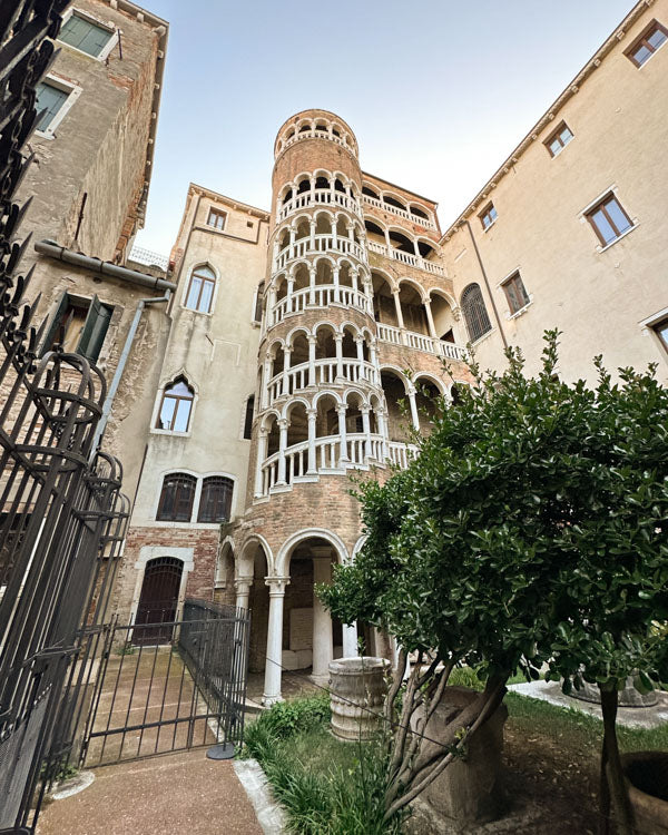 Scala Contarini del Bovolo